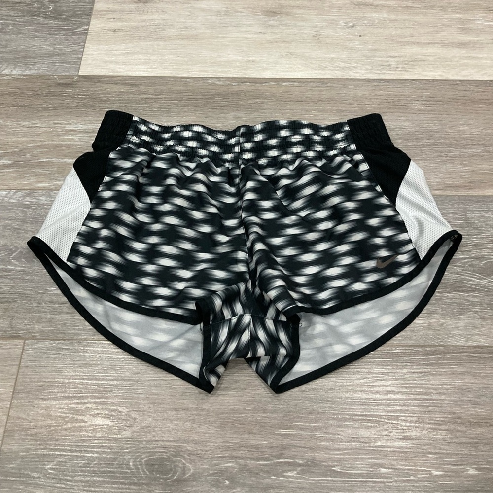 Nike Black and White Dri Fit Running Gym Shorts Medium
